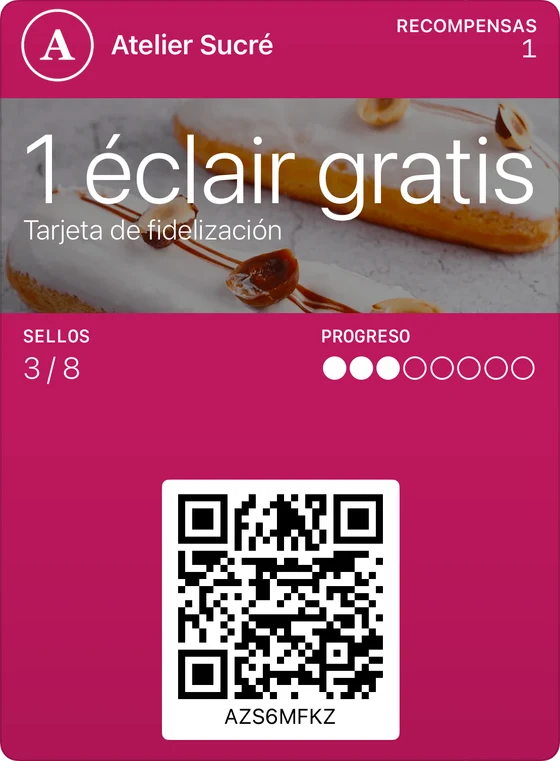 Ejemplo de tarjeta de fidelización clásica en Apple Wallet: Atelier Sucré, 1 éclair gratis, 3 sellos de 8.